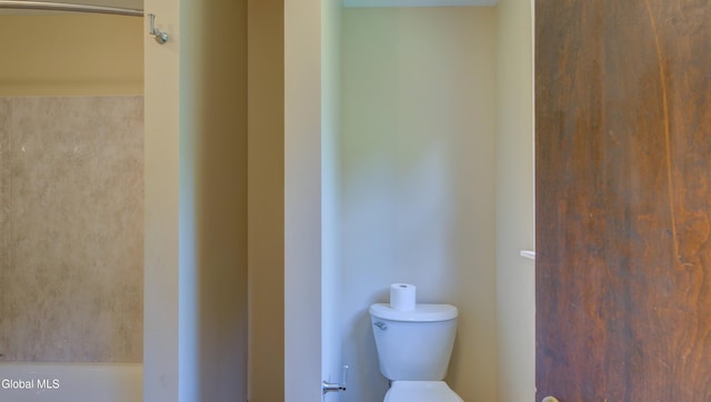 200 Fon Clair St, Johnstown, NY 12095 - bathroom featuring a shower and a bath