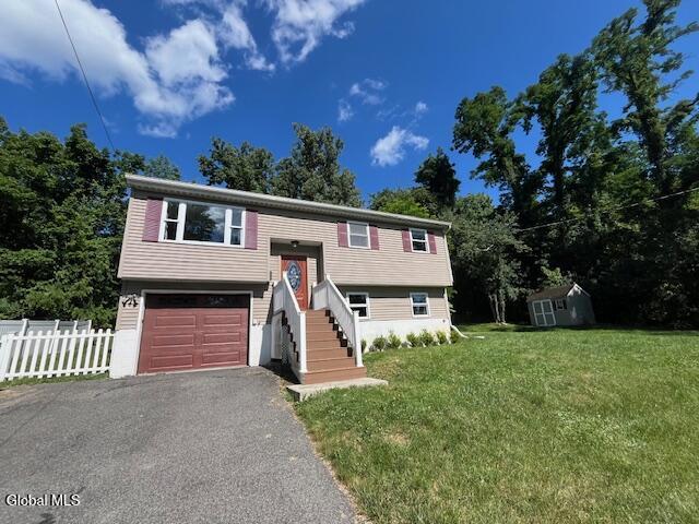 29 Moulds Ave, East Greenbush, NY 12144 - photo 1