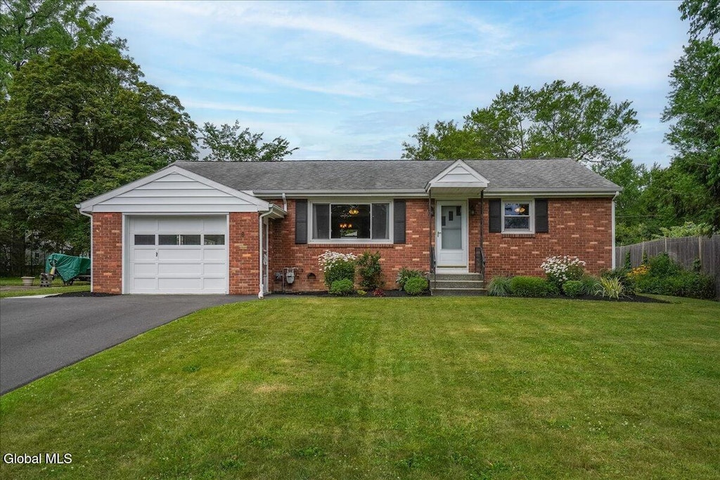 8 E Glenwood Dr, Colonie, NY 12110 - photo 1