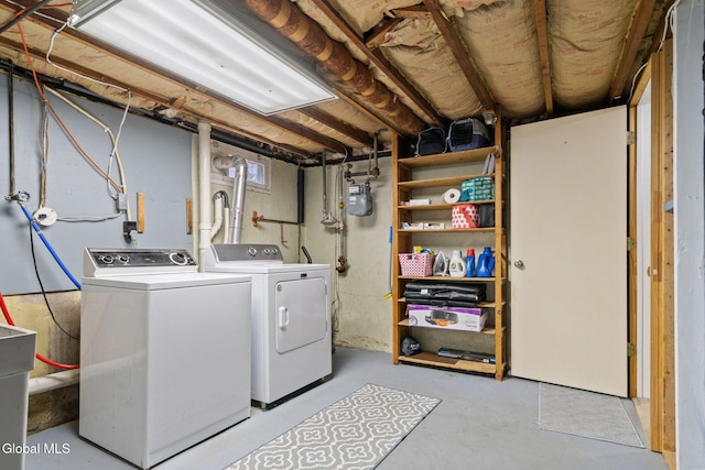27 Terry Ave, Guilderland, NY 12303 - laundry area featuring separate washer and dryer