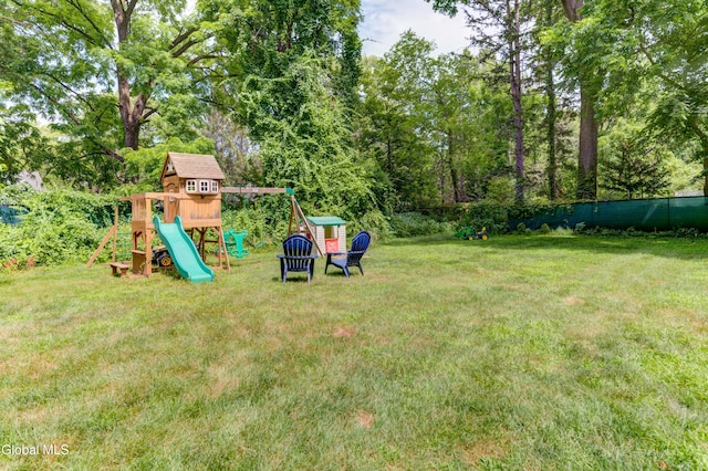 909 Ash Tree Ln, Niskayuna, NY 12309 - view of green lawn with a playground