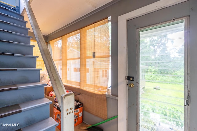 8-10 Spruce St, Rensselaer, NY 12144 - entryway with stairway