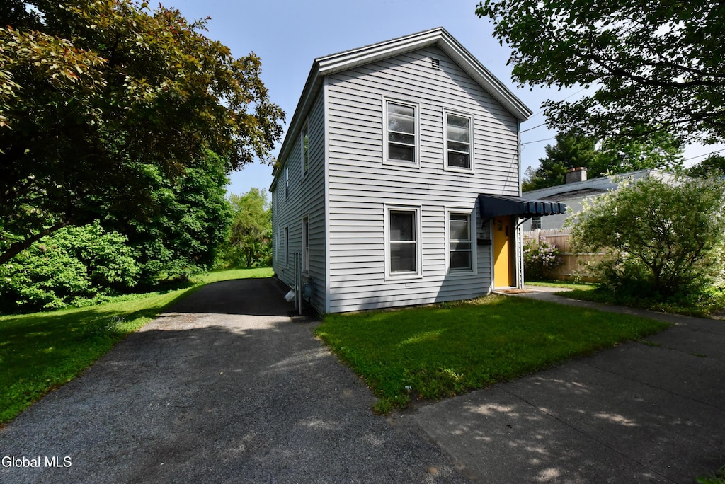 44 W 8th Ave, Gloversville, NY 12078 - photo 1