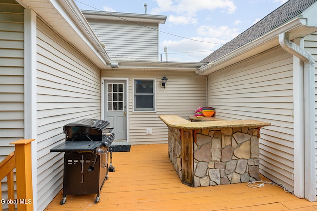 125 Halfmoon Dr, Guilderland, NY 12009 - deck with area for grilling