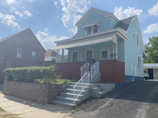 1341 7th Ave, Schenectady, NY 12303 - view of front of home with a porch