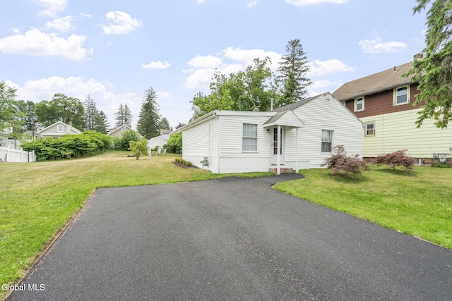 34 Fullerton Ave, Colonie, NY 12304 - photo 1
