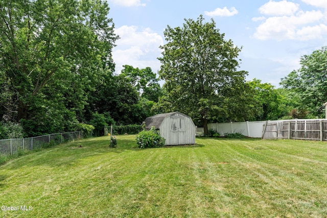 5 Gregg Rd, Altamont, NY 12009 - fenced backyard featuring a shed