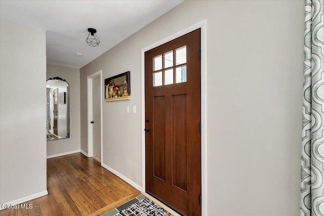 611 Via Ponderosa, Schenectady, NY 12303 - entrance foyer with wood finished floors and arched walkways