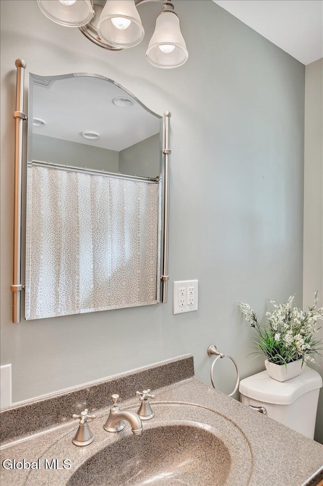 611 Via Ponderosa, Schenectady, NY 12303 - full bath with vanity