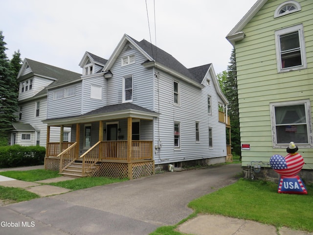 132 W St, Gloversville, NY 12078 - photo 3