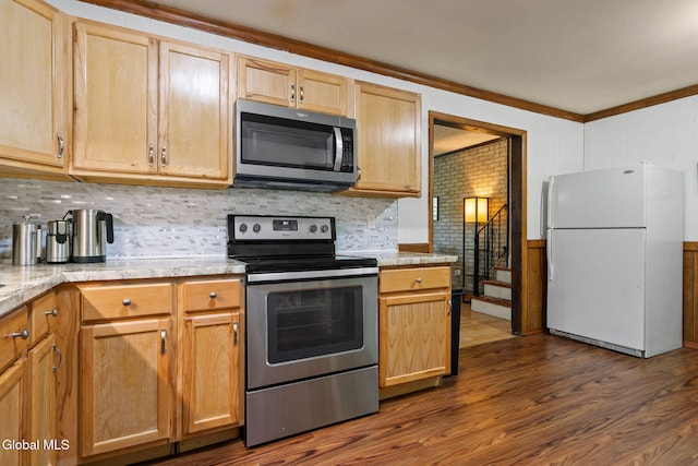 12 Curt Blvd, Saratoga Springs, Outside, NY 12866 - photo 10