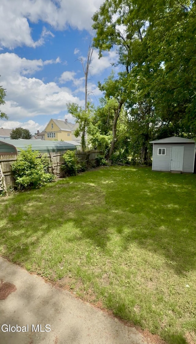 471-473 Harrison Ave, Schenectady, NY 12306 - view of yard with a storage unit