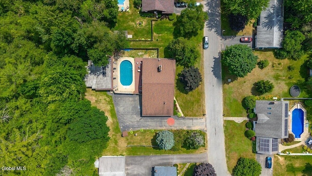 10 Heather Ln, Johnstown, NY 12078 - aerial view of property and surrounding area featuring a pool area