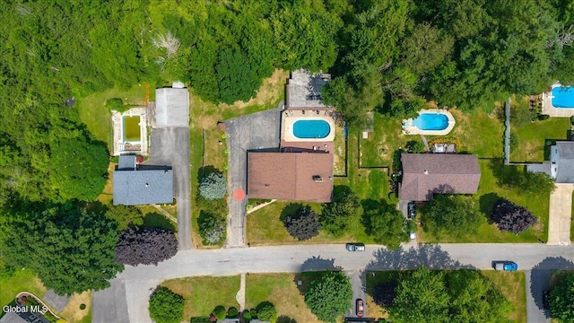 10 Heather Ln, Johnstown, NY 12078 - aerial overview of property's location with a pool area