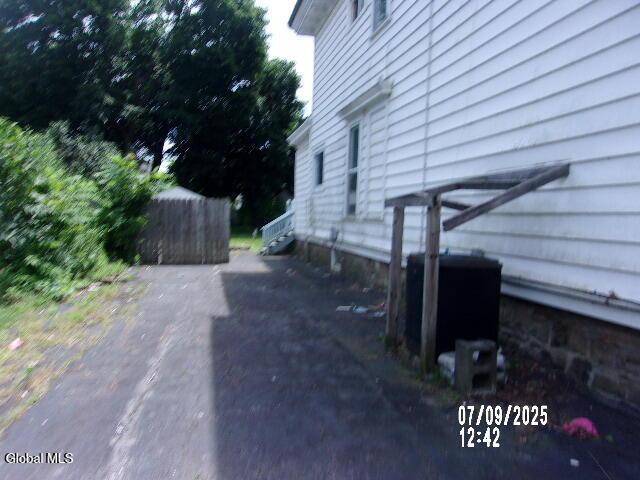 20 N 4th Ave, Ilion, NY 13357 - view of side of home