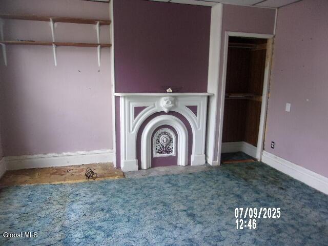 20 N 4th Ave, Ilion, NY 13357 - detailed view of carpet and baseboards