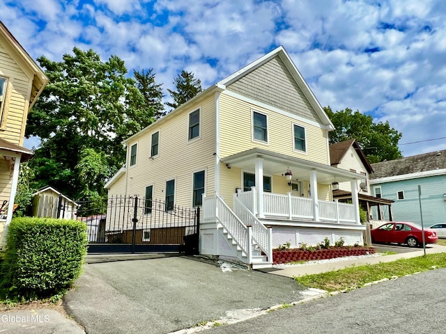 101 Prospect St, Schenectady, NY 12308 - view of front facade featuring a porch