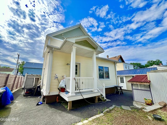 101 Prospect St, Schenectady, NY 12308 - rear view of property
