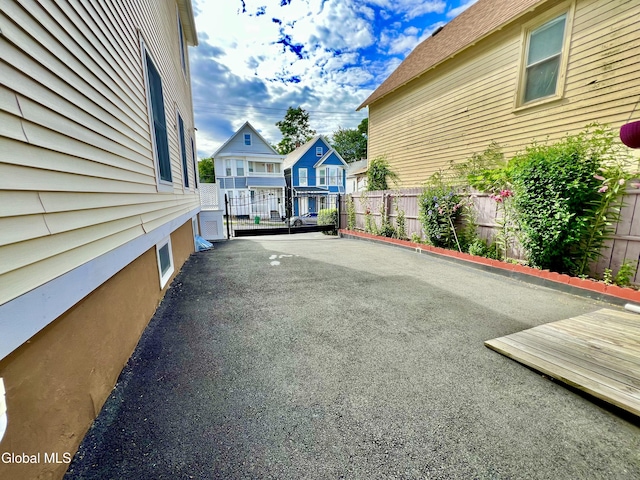 101 Prospect St, Schenectady, NY 12308 - view of patio featuring a residential view