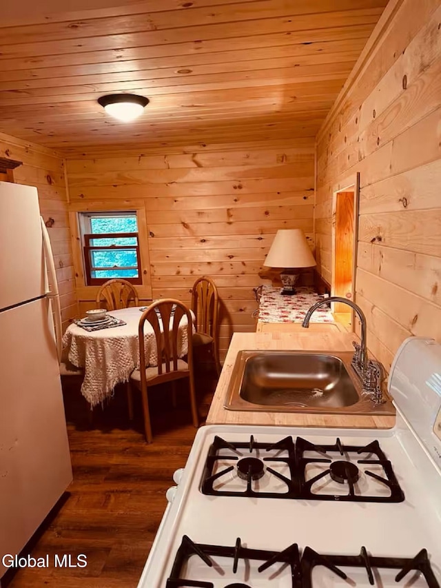 53 Shingle Shanty Way, Schroon, NY 12870 - photo 10