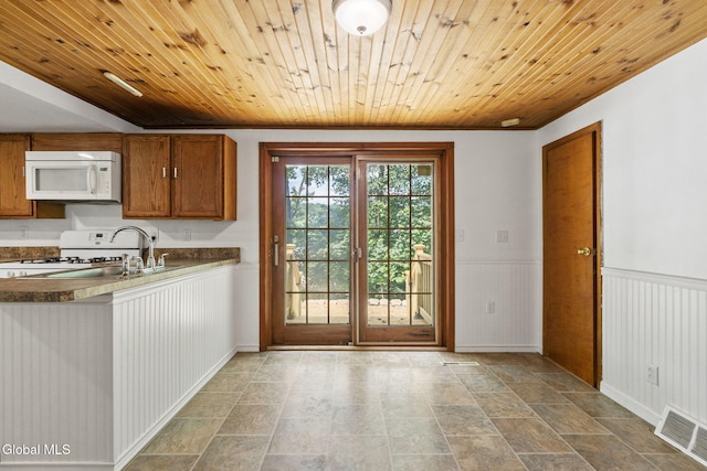 31 Hidley Ave, North Greenbush, NY 12198 - photo 18