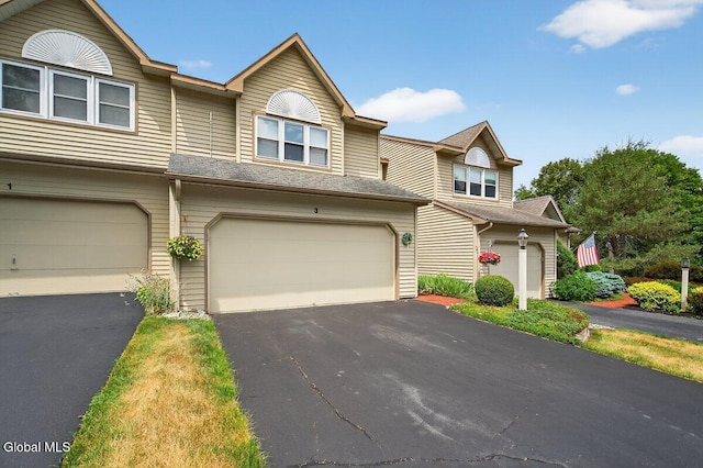 3 Pine Ridge Rd, Saratoga Springs, NY 12866 - traditional home featuring driveway and a garage