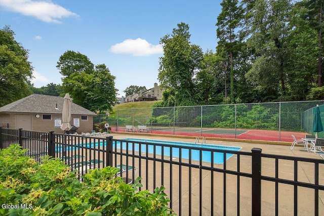 3 Pine Ridge Rd, Saratoga Springs, NY 12866 - community pool with a tennis court