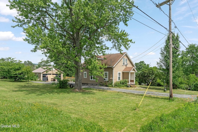 152 Charleston St, Esperance, NY 12066 - view of front facade with a front yard