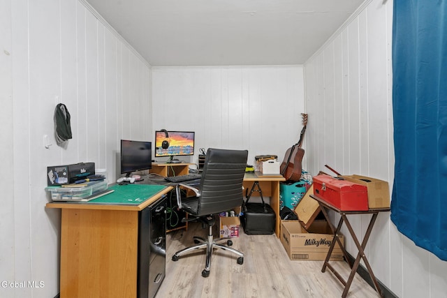 152 Charleston St, Esperance, NY 12066 - office featuring wood finished floors