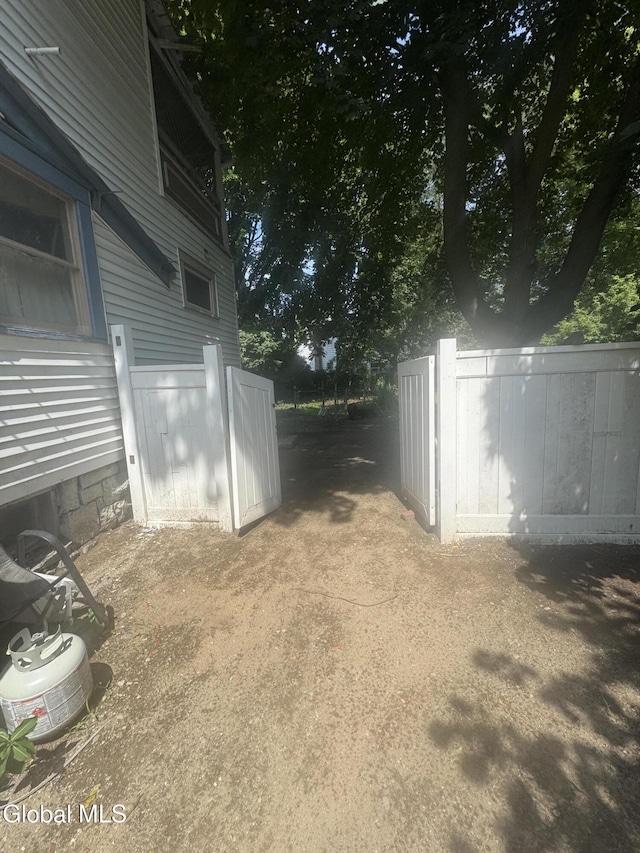 183 Main St, South Glens Falls, NY 12803 - view of yard