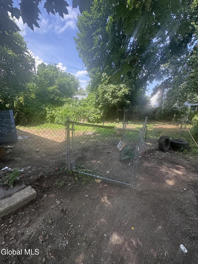 183 Main St, South Glens Falls, NY 12803 - view of gate