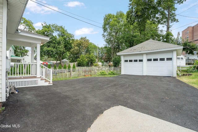 1556 Wendell Ave, Schenectady, NY 12308 - view of detached garage