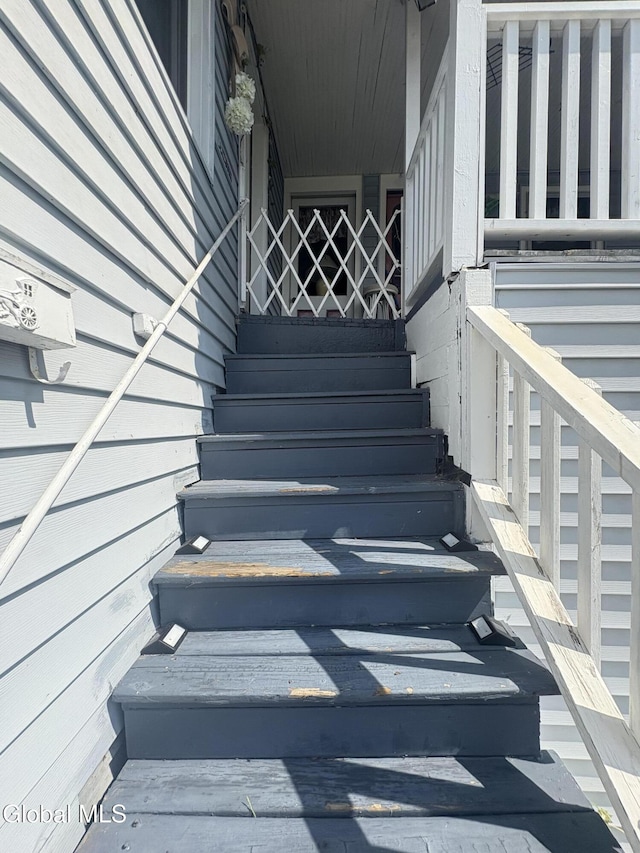 5 Spring St, Port Henry, NY 12974 - view of stairway