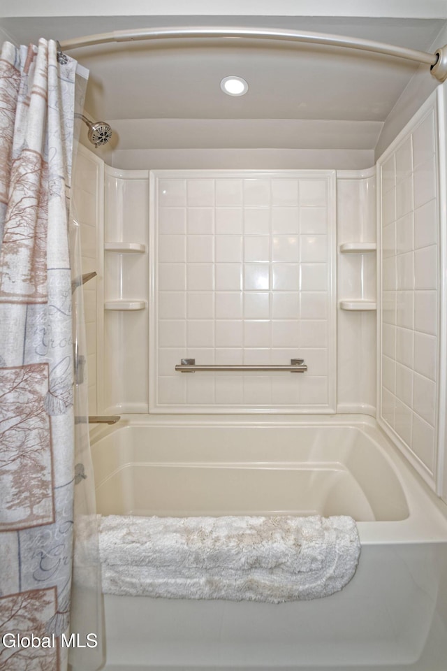 35 Warwick Way, Niskayuna, NY 12309 - bathroom with shower / tub combo and recessed lighting