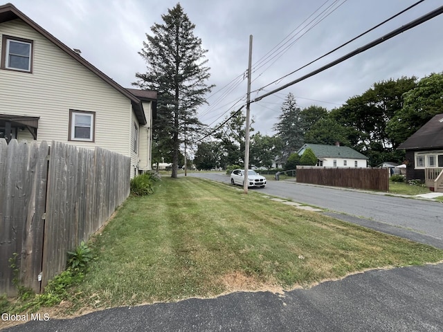 1822 7th St, Rensselaer, NY 12144 - view of yard