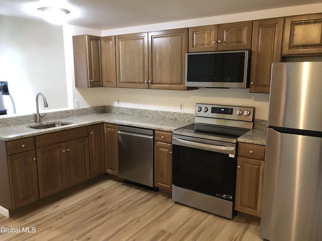 13 Wake Robin Rd, Malta, NY 12020 - photo 6