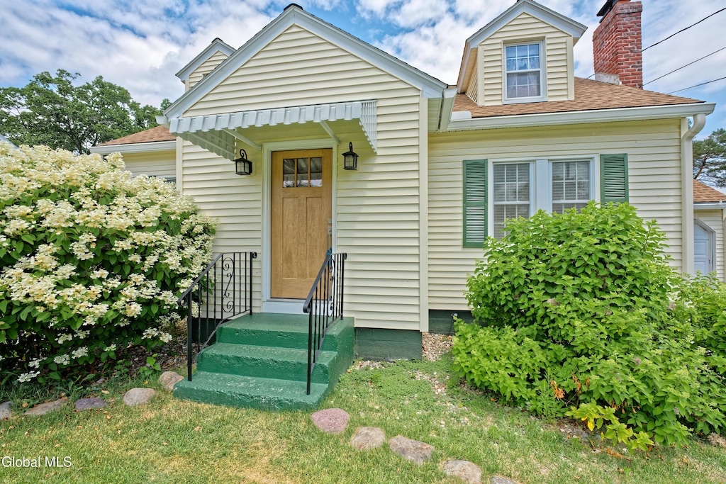 2076 Caldicott Rd, Rotterdam, NY 12303 - photo 1