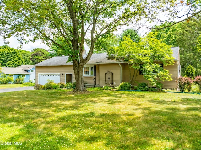 19 Drawbridge Dr, Guilderland, NY 12203 - view of front of property with an attached garage, driveway, and a front yard