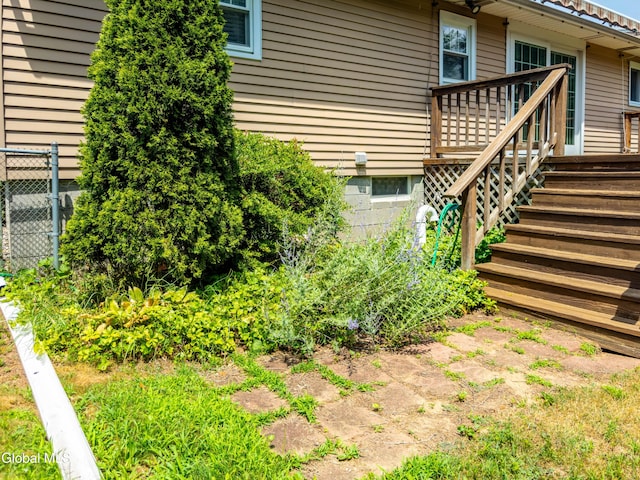 19 Drawbridge Dr, Guilderland, NY 12203 - view of yard