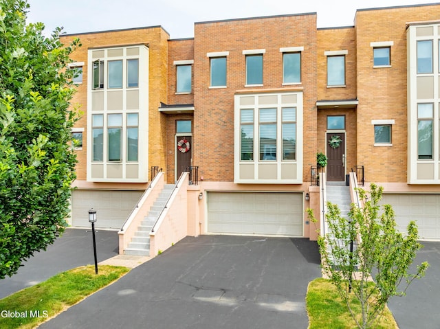3 Bryn Mawr Ct, Albany, NY 12211 - photo 1