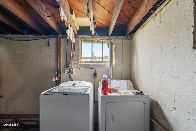 34 Old New Salem Rd, New Scotland, NY 12186 - laundry room with washer and dryer