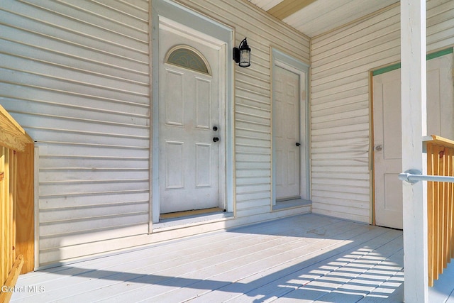 421 Summit Ave, Schenectady, NY 12307 - property entrance