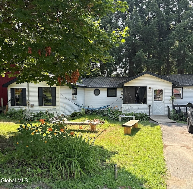 90 Library Ave, Warrensburg, NY 12885 - photo 1