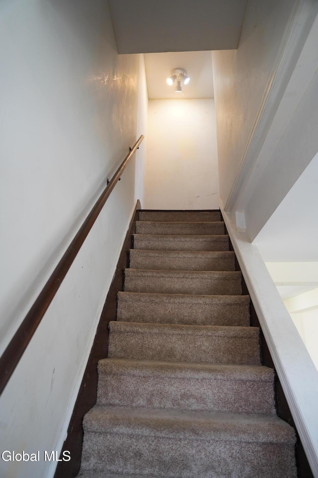 32 Walnut St, Gloversville, NY 12078 - photo 16