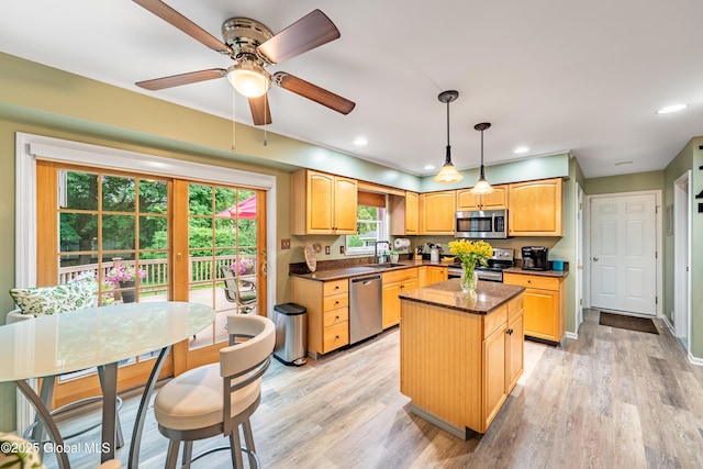28 Eileen Ln, Bethlehem, NY 12077 - photo 2