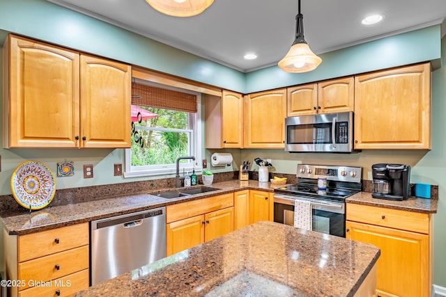 28 Eileen Ln, Bethlehem, NY 12077 - photo 4
