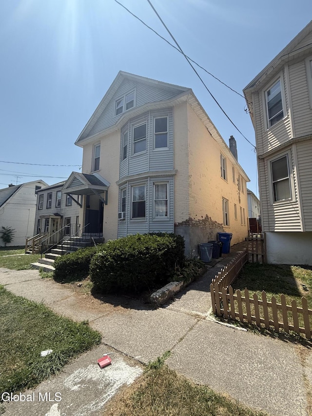 62 Benson St, Albany, NY 12206 - photo 3