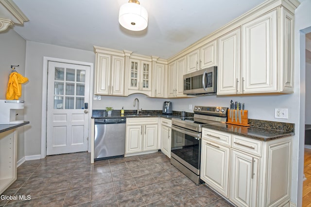 2 Locust Ave, Troy, NY 12180 - photo 20