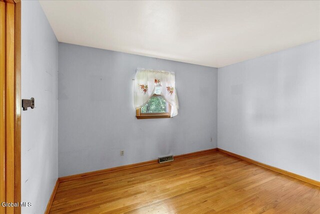 52 Bloomingdale Ave, East Greenbush, NY 12061 - photo 17