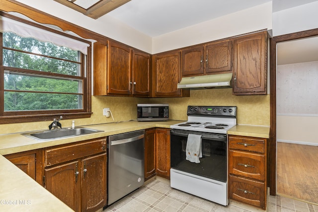 1148 Rosehill Blvd, Niskayuna, NY 12309 - photo 21